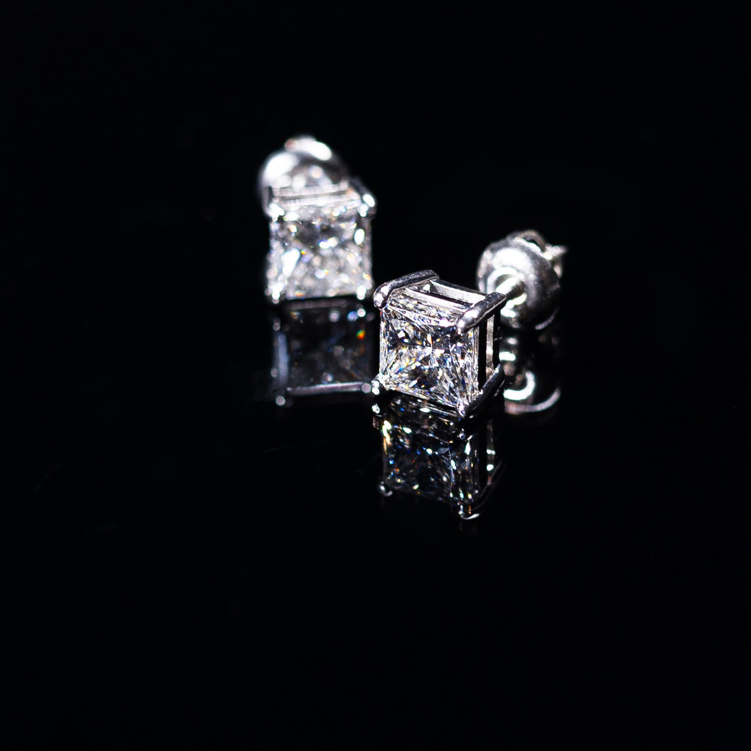 Diamond Ro Stud Earrings
